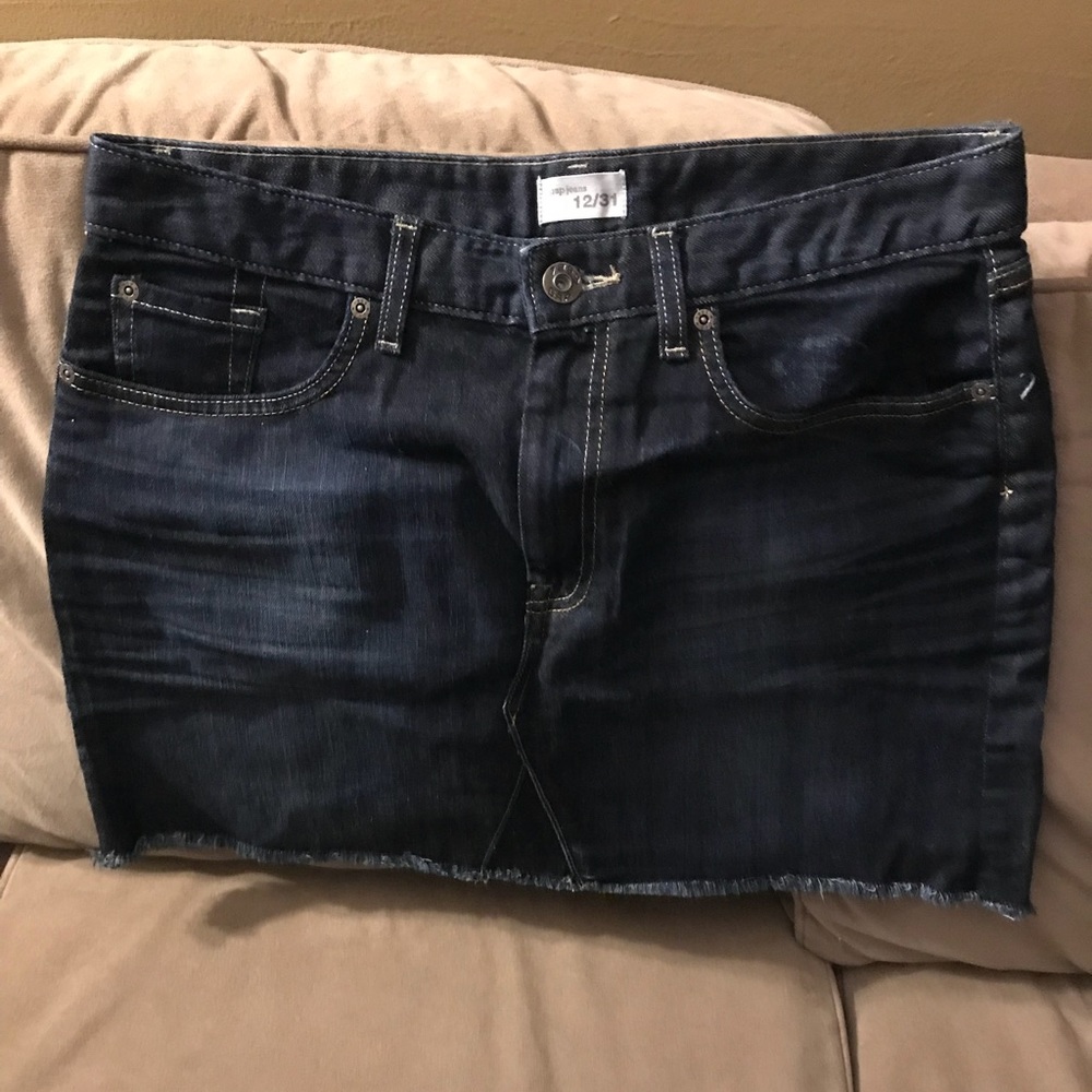 Gap denim cut off skirt